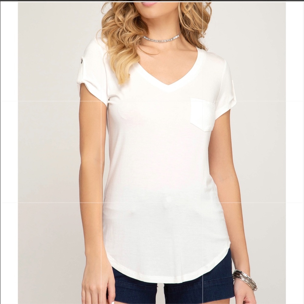 ❤️LAST ONE! She & Sky white tee